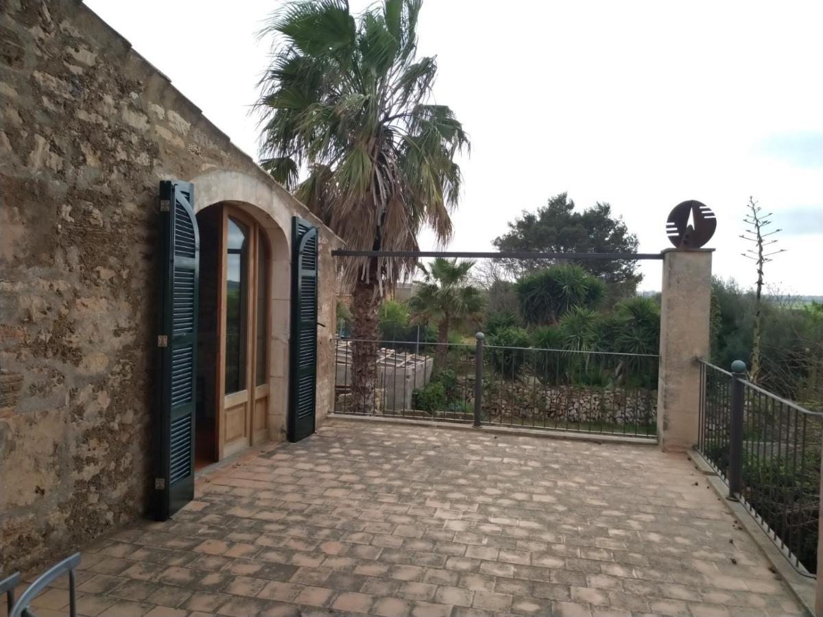 Lujosa Casa Mallorquina Restaurada Ses Salines  Exterior photo